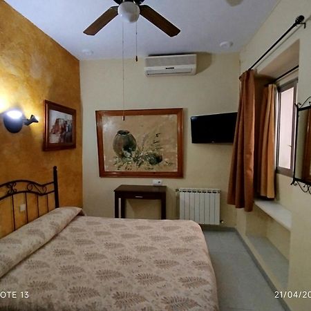 Hostal Manolo El Puerto de Santa María Rum bild