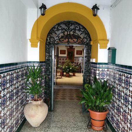 Hostal Manolo El Puerto de Santa María Exteriör bild
